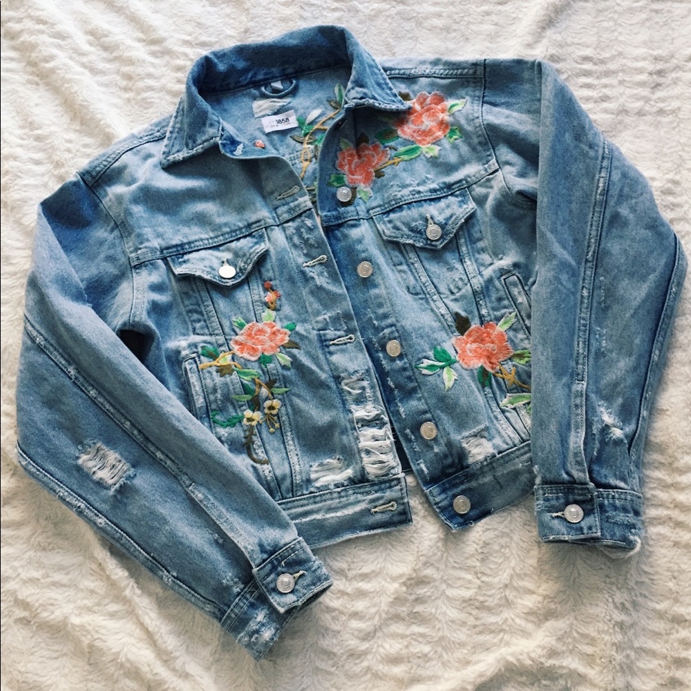 Floral embroidery Denim jacket